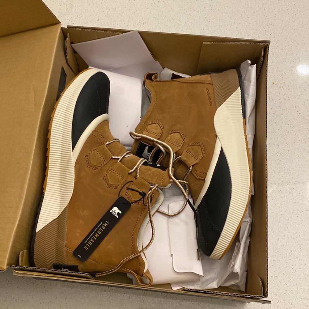 Sorel Duck Boots NWT